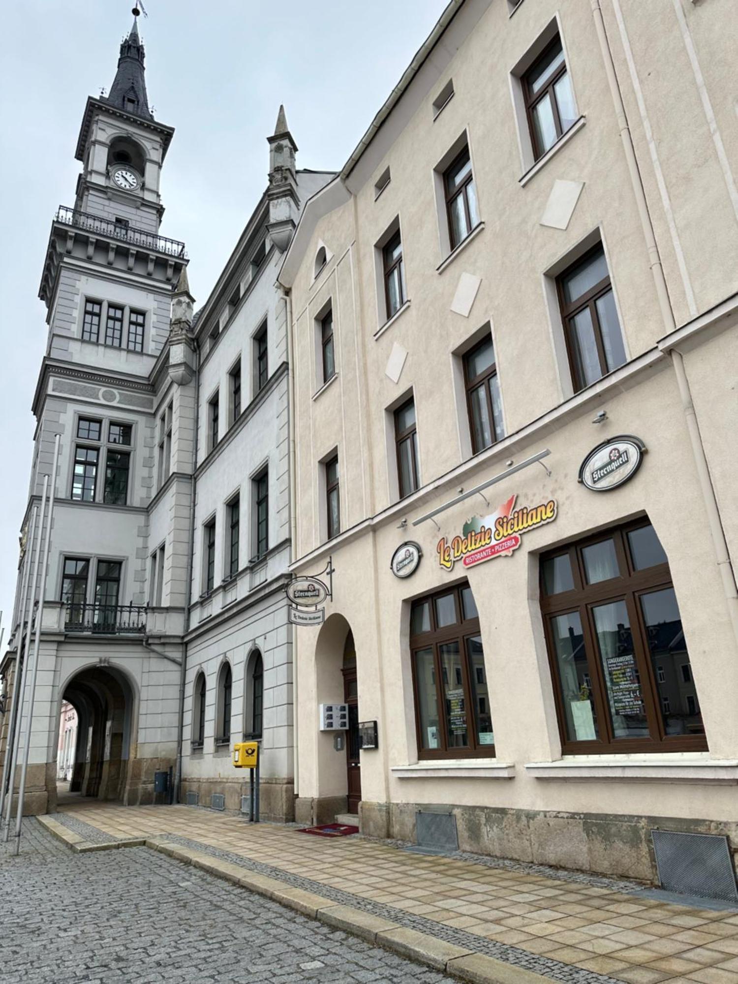 Ein Zimmer Wohnung Am Markt Oelsnitz  Exterior foto