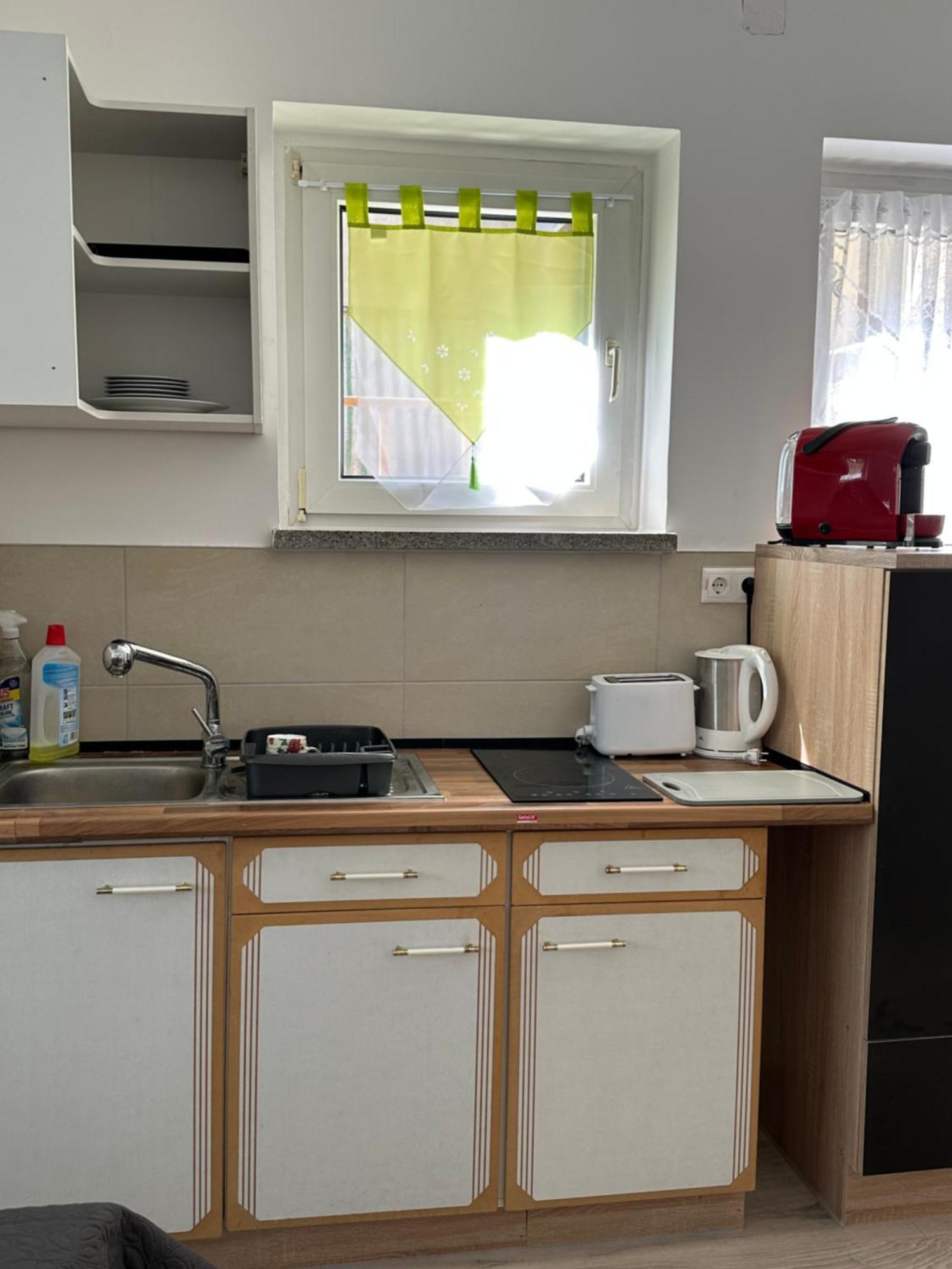 Ein Zimmer Wohnung Am Markt Oelsnitz  Exterior foto